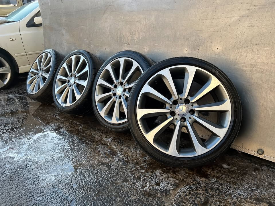 Mercedes Benz C250 19" Staggered Alloy Wheels with Tyres