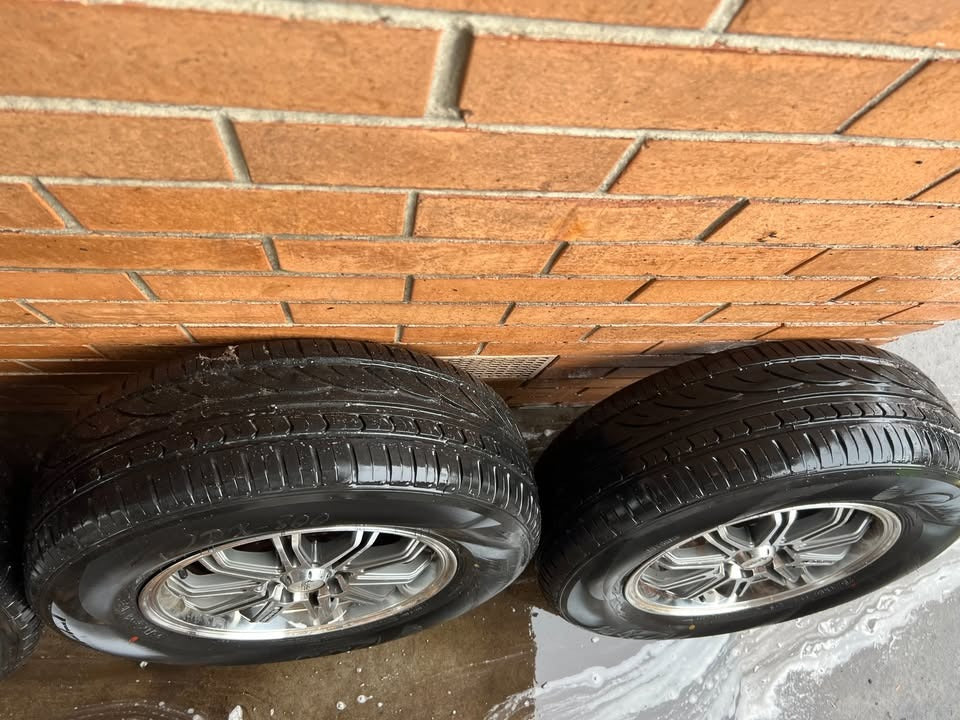 Avanti 15" Multi Fit Alloy Wheels with Excellent Tyres