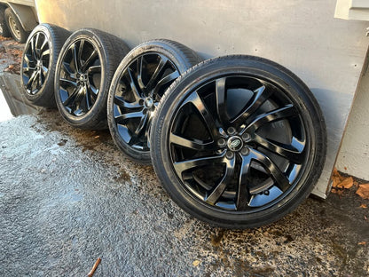 Land Rover Discovery Sport 20" Alloy Wheels with Tyres