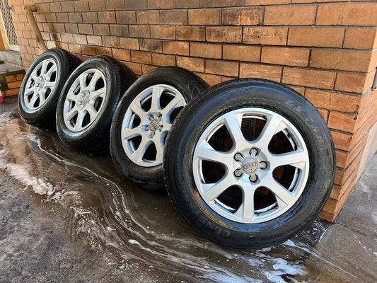 Audi Q3/Q5 17” Alloy Wheels with Excellent Tyres