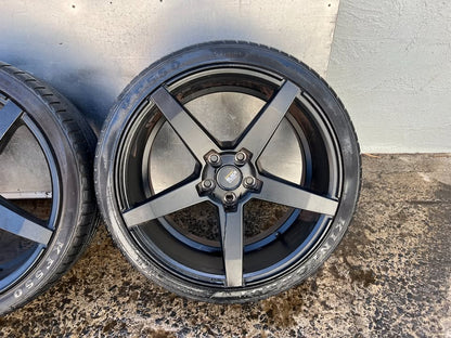 Savini Black Staggered 19" Alloy Wheels with Tyres