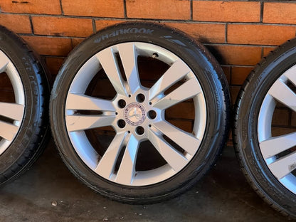 Mercedes Staggered 17" Alloy Wheels with Excellent Tyres