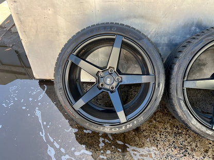 Savini Black Staggered 19" Alloy Wheels with Tyres