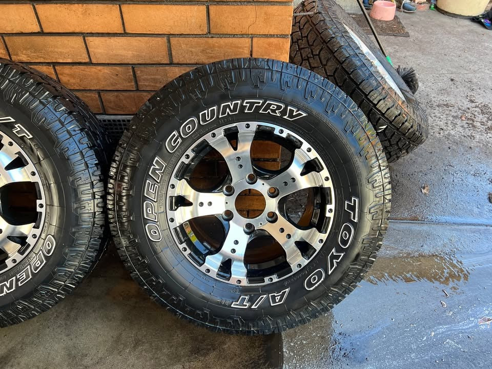 CSA Jackal 6 Stud with Toyo Open Country A/T Tyres