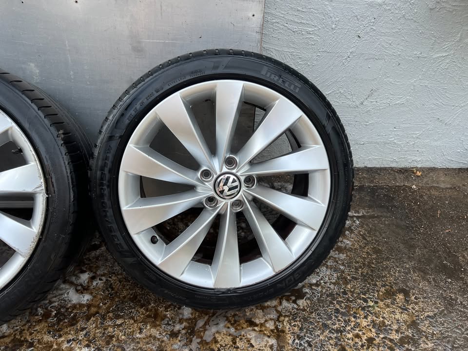 Volkswagen CC Interlagos 18" Alloy Wheels with Good Tyres
