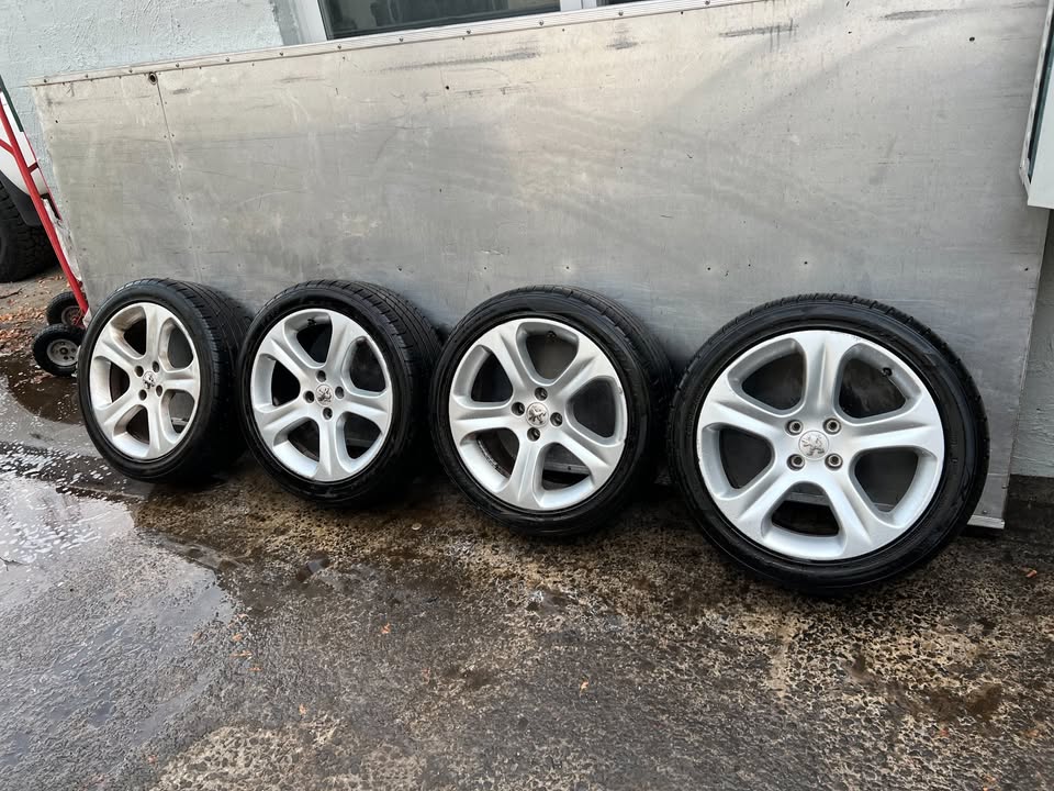 Peugeot 18" Alloy Wheels with Good Tyres