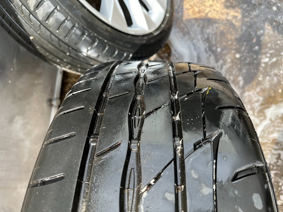Volkswagen CC Interlagos 18" Alloy Wheels with Good Tyres