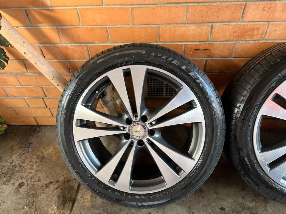 Mercedes Benz GLA 20" Alloy Wheels with Bridgestone Tyres