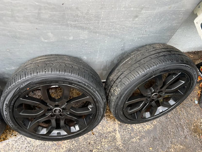 Land Rover Range Rover 20" Alloy Wheels with Good Tyres