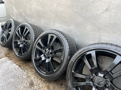 Mercedes Benz 18" Alloy Wheels with Excellent Tyres
