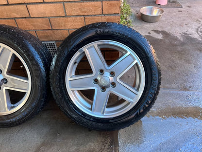 Jeep Patriot 17" Alloy Wheels with Goodyear Tyres