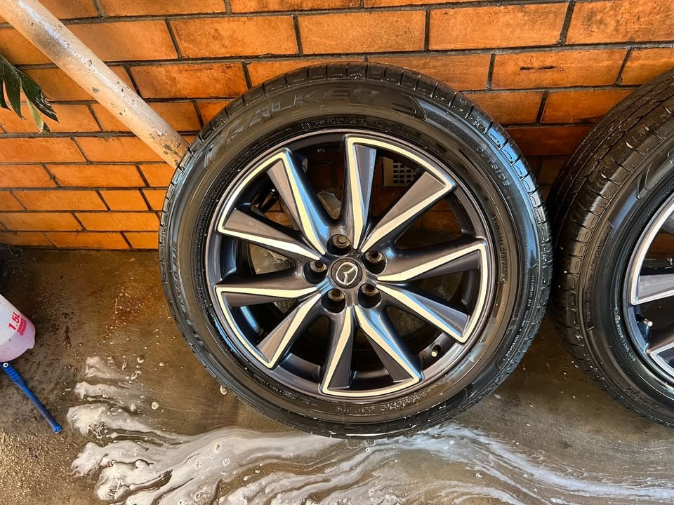 Mazda CX7/CX9 19" Alloy Wheels with Excellent Tyres