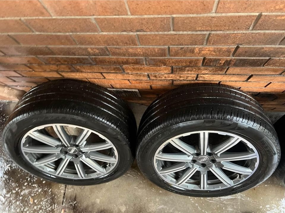 Audi Q7 20" Alloy Wheels with Tyres