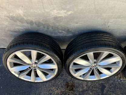 Volkswagen 19" Alloy Wheels with Good Tyres