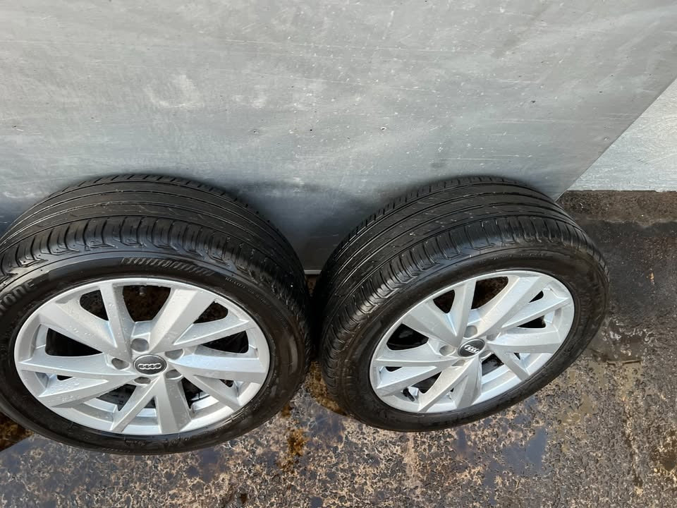 Audi Q3 17” Alloy Wheels with Bridgestone Turanza Tyres