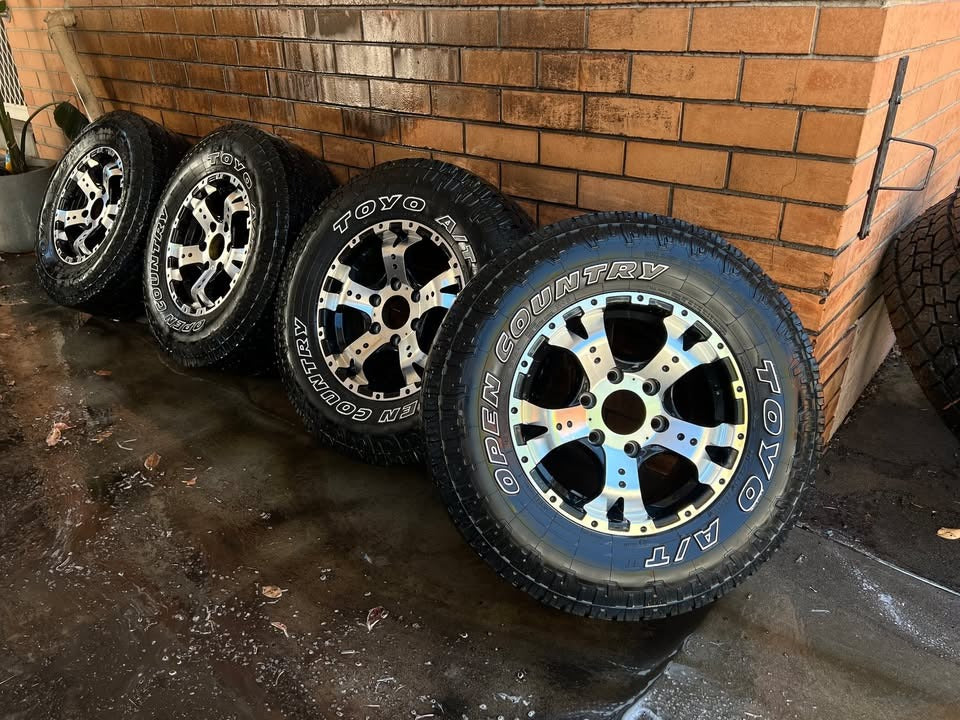 CSA Jackal 6 Stud with Toyo Open Country A/T Tyres