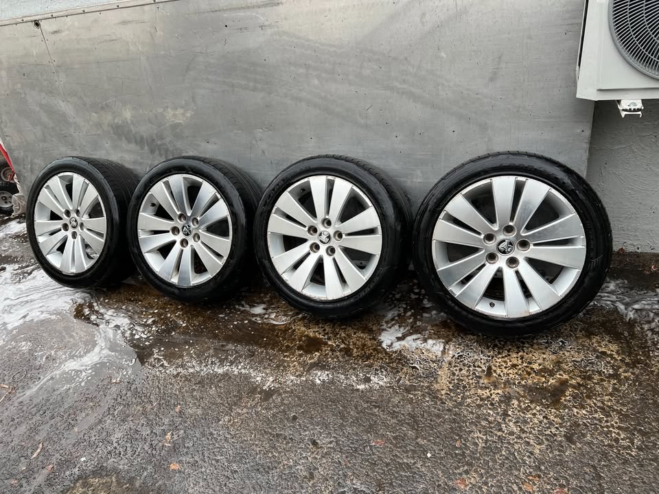 Holden Caprice 18" Alloy Wheels with Goodyear Tyres
