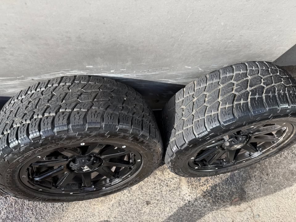 King 20" Alloy Wheels with Nitto A/T Tyres