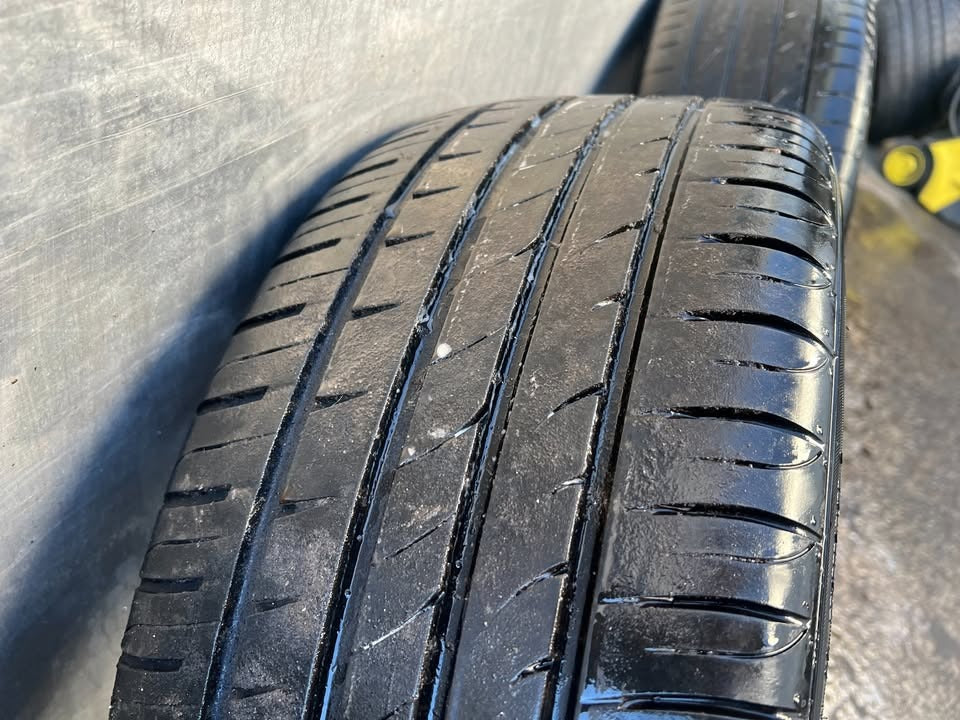 Volkswagen Golf/Passat 18" Alloy Wheels with Good Tyres