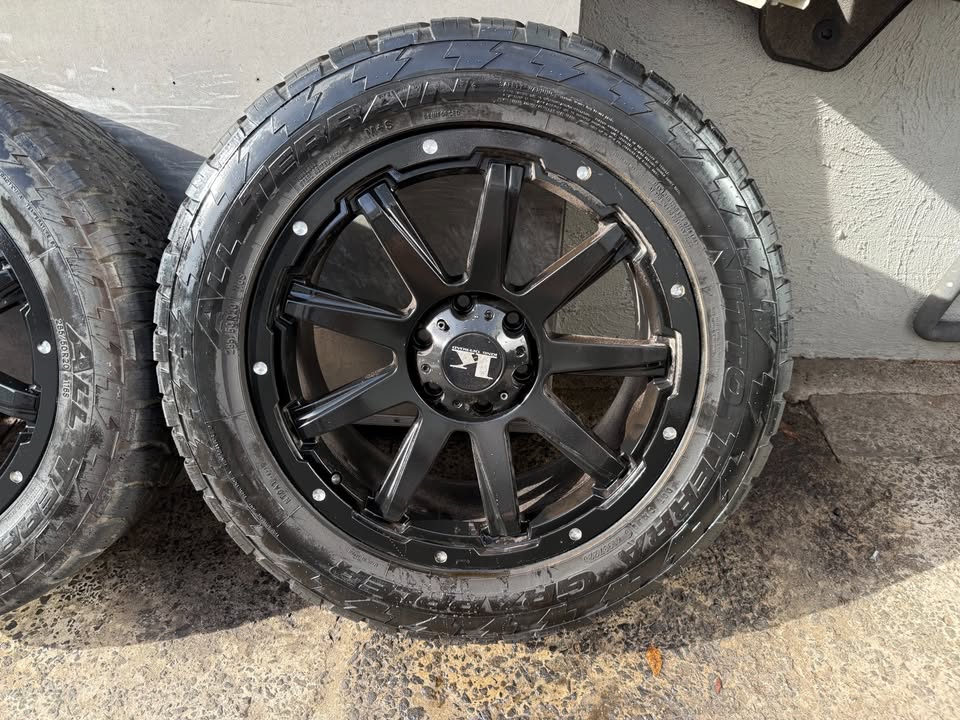 King 20" Alloy Wheels with Nitto A/T Tyres