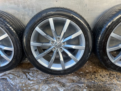 Volkswagen Golf/Passat 18" Alloy Wheels with Good Tyres