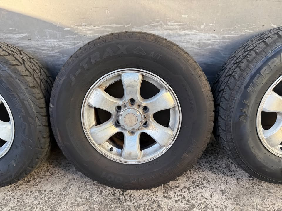Speedy 6 Stud 16" Alloy Wheels with A/T Tyres