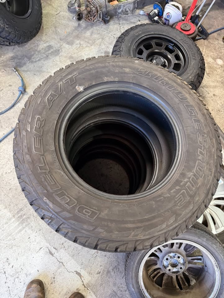 Bridgestone Dueler A/T Tyres