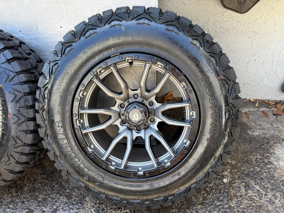 Grudge Off-Road 6 Stud Alloy Wheels with R/T Tyres