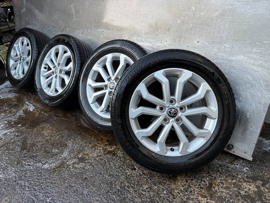 Toyota Yaris/Corolla Cross 17” Alloy Wheels with Tyres