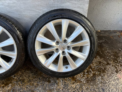 Lexus 17” Alloy Wheels with Excellent Tyres