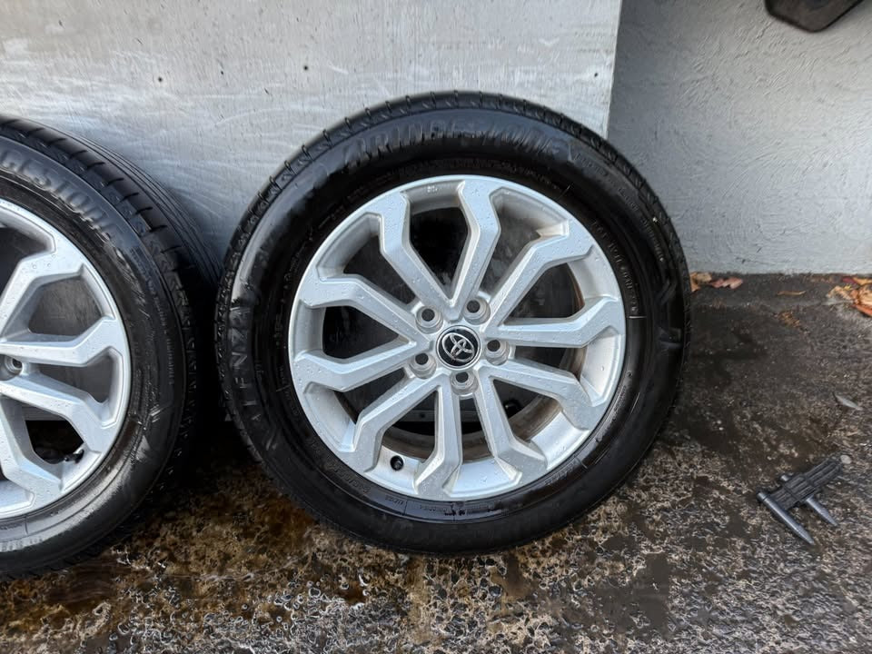 Toyota Yaris/Corolla Cross 17” Alloy Wheels with Tyres