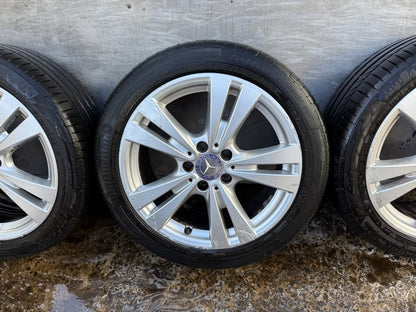 Mercedes 17” Alloy Wheels with Excellent Tyres