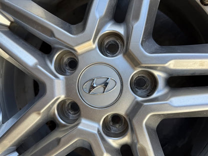 Hyundai Kona 16” Alloy Wheels with Excellent Tyres