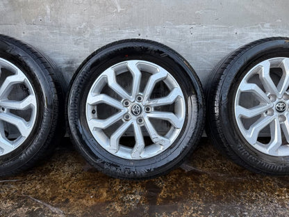 Toyota Yaris/Corolla Cross 17” Alloy Wheels with Tyres