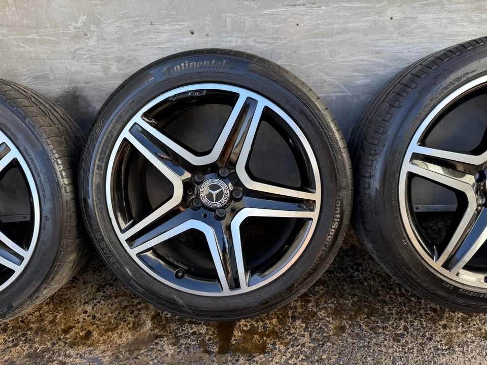 Mercedes Benz AMG GLA 19” Alloy Wheels with New Tyres