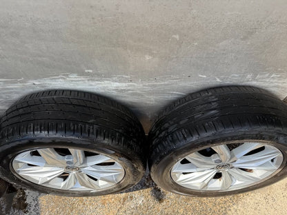 Volkswagen Tiguan 18” Alloy Wheels with Good Tyres