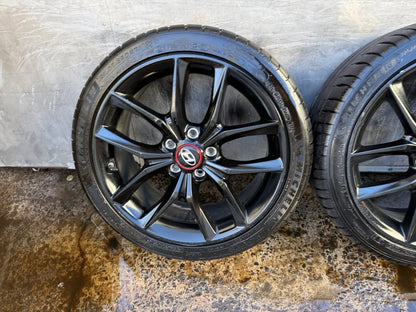 Hyundai Veloster 18” Black Alloy Wheels with Michellin Tyres