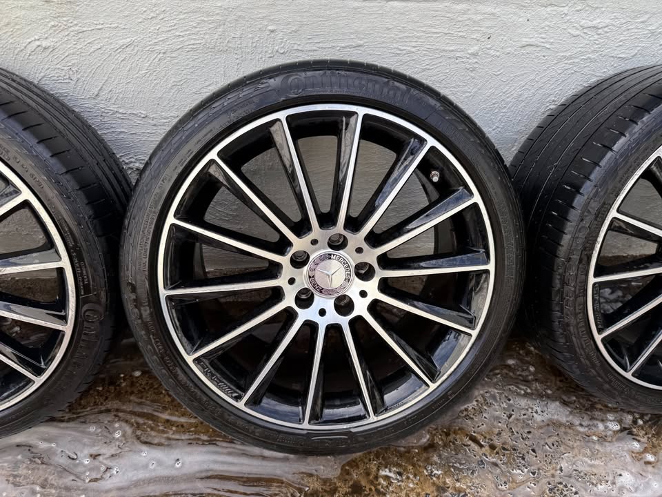 Mercedes Benz AMG Staggered 19” Alloy Wheels with Tyres