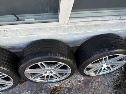 Audi Q7 21" Alloy Wheels with Tyres