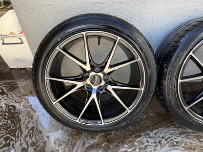 Inovit 19" Alloy Wheels with Excellent Tyres