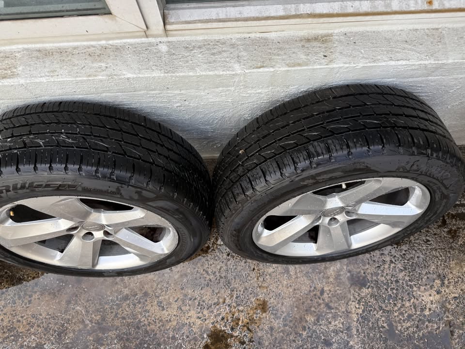 Audi Q5 19" Alloy Wheels with Like New Tyres