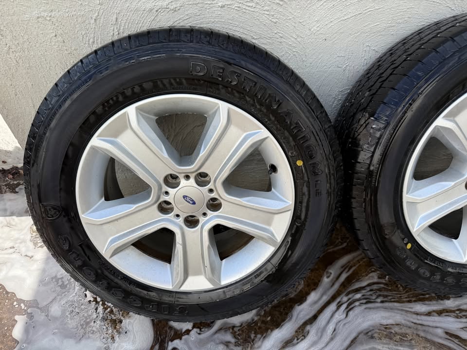 Ford Territory 17" Alloy Wheels with Excellent Tyres