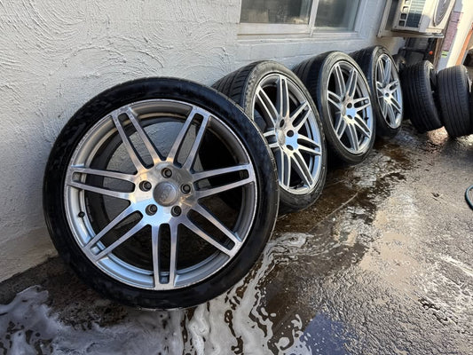 Audi Q7 21" Alloy Wheels with Tyres