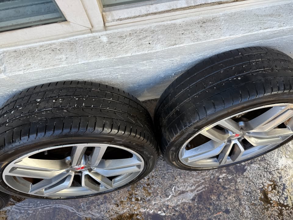 Audi SQ5 21" Alloy Wheels with Pirelli Tyres