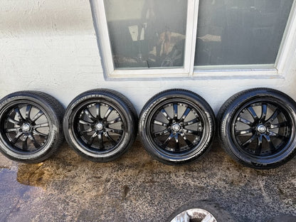 Lexani 20" Alloy Wheels with Like New Tyres