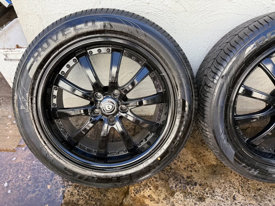 Lexani 20" Alloy Wheels with Like New Tyres