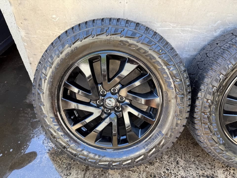 Nissan Navara D23 NP300 18” Alloy Wheels with A/T Pirelli Tyres