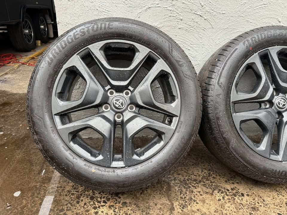 Toyota RAV4 19" Alloy Wheels with Bridgestone Tyres