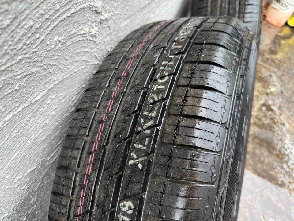 Toyota RAV4 18" Alloy Wheels with Like New Tyres