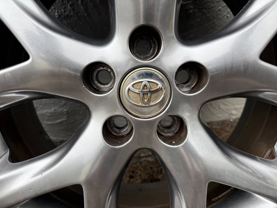 Toyota RAV4/Kluger 18" Alloy Wheels with Tyres